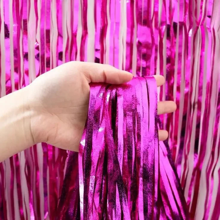Cortina de lluvia Rosada Fucsia's foto | Decorando Sueños |  BizneCubano